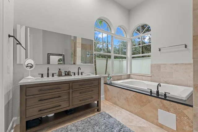 $4,975,000 | 2685 Greenbriar Boulevard, Wellington, FL 33414