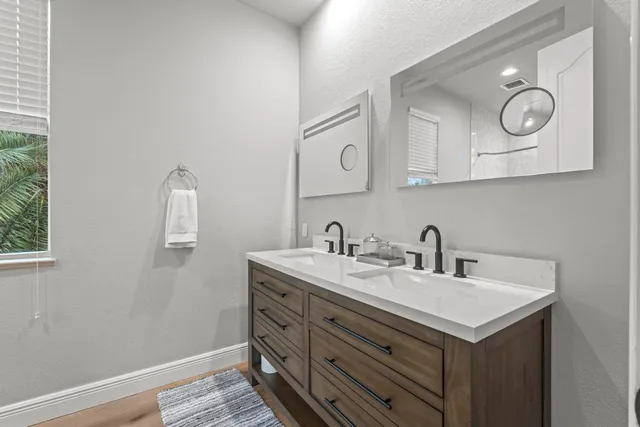 $4,975,000 | 2685 Greenbriar Boulevard, Wellington, FL 33414