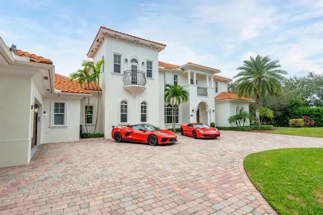 $4,975,000 | 2685 Greenbriar Boulevard, Wellington, FL 33414
