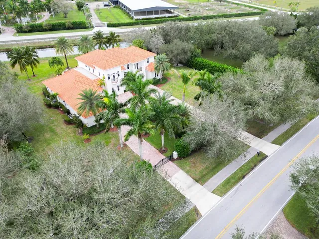 $4,975,000 | 2685 Greenbriar Boulevard, Wellington, FL 33414