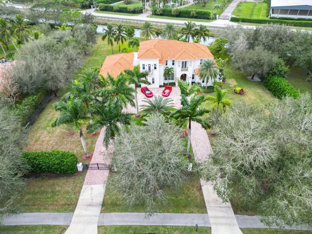 $4,975,000 | 2685 Greenbriar Boulevard, Wellington, FL 33414