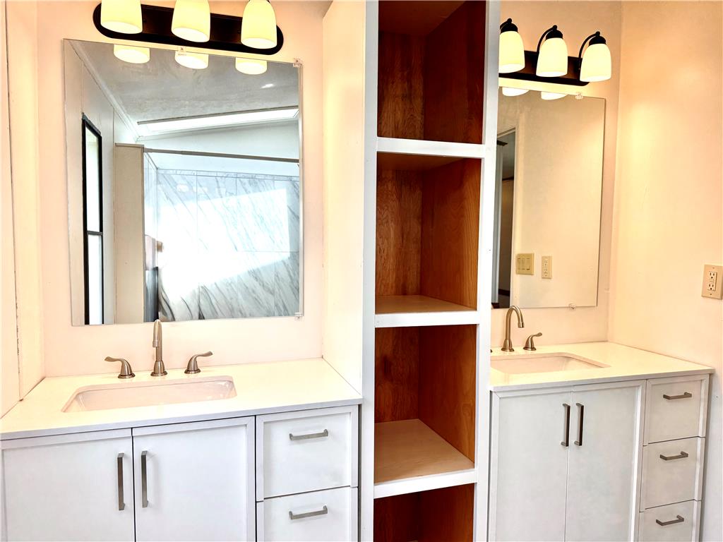 204 Molly Pitcher Road Mount Bethel, PA 18343 - Photo 23 of 33 Dual vanities with sleek fixtures provide ample space and contemporary style.