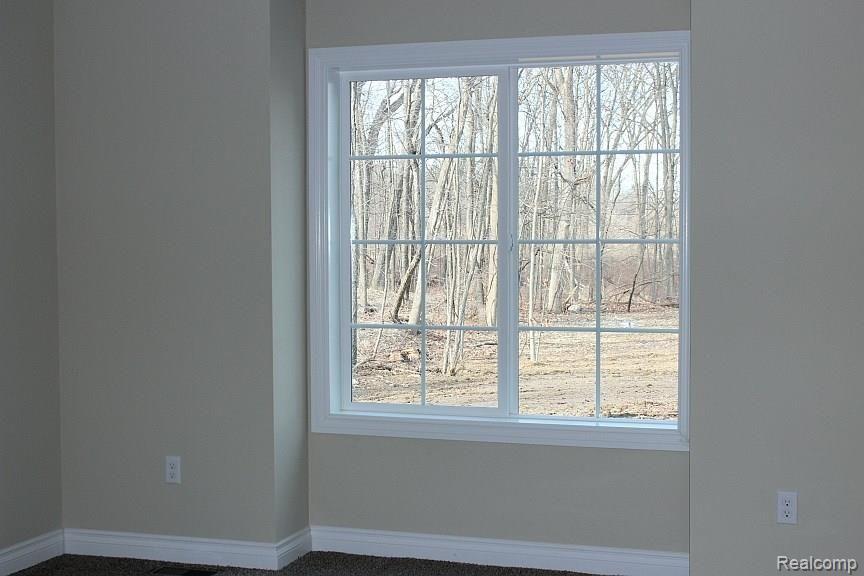 2672 East Maple Road Milford, MI 48381 - Photo 10 of 26 11.jpg