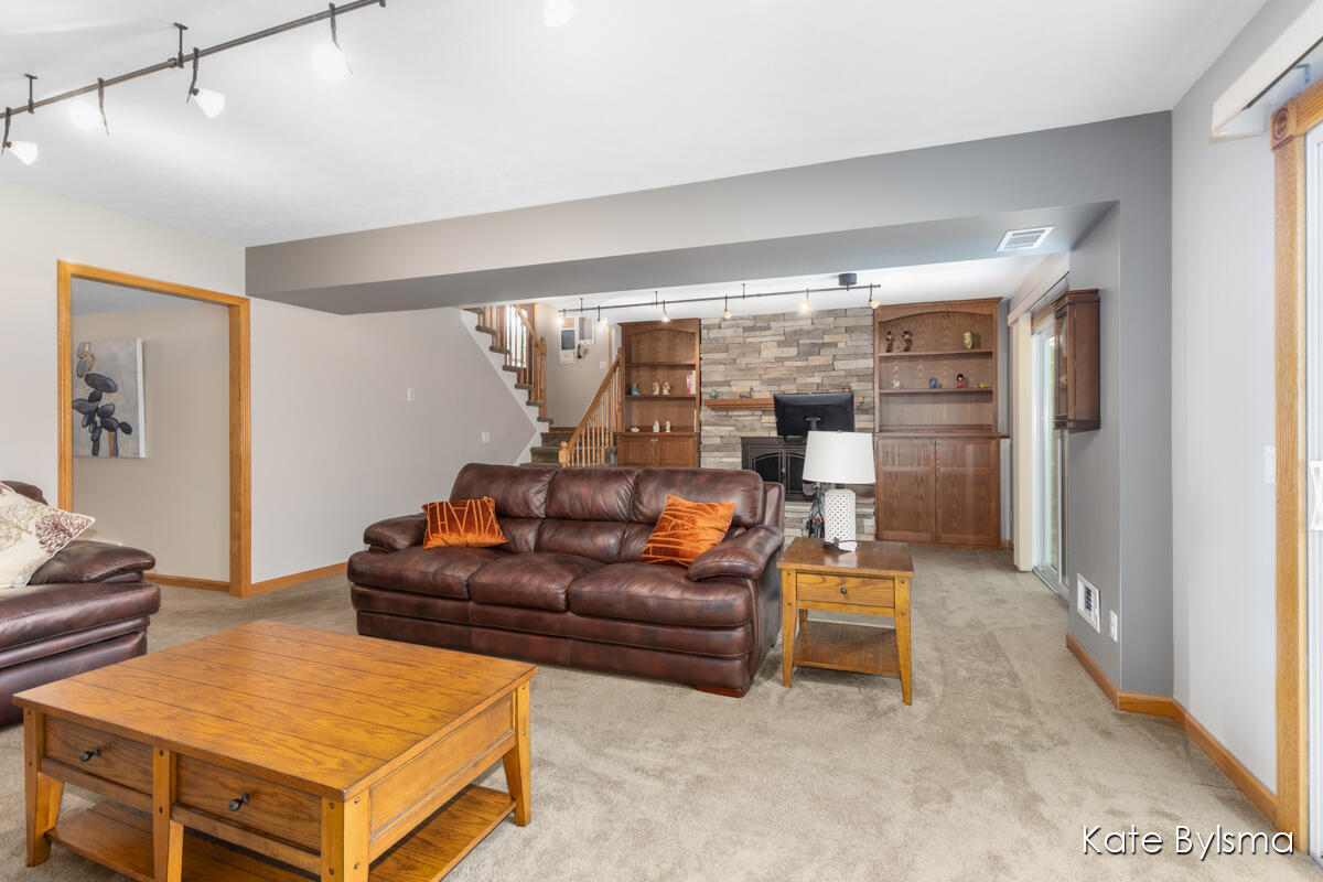 1765 Whitfield Road Southeast Grand Rapids, MI 49506 - Photo 25 of 41 1765 Whitfield Rd. SE