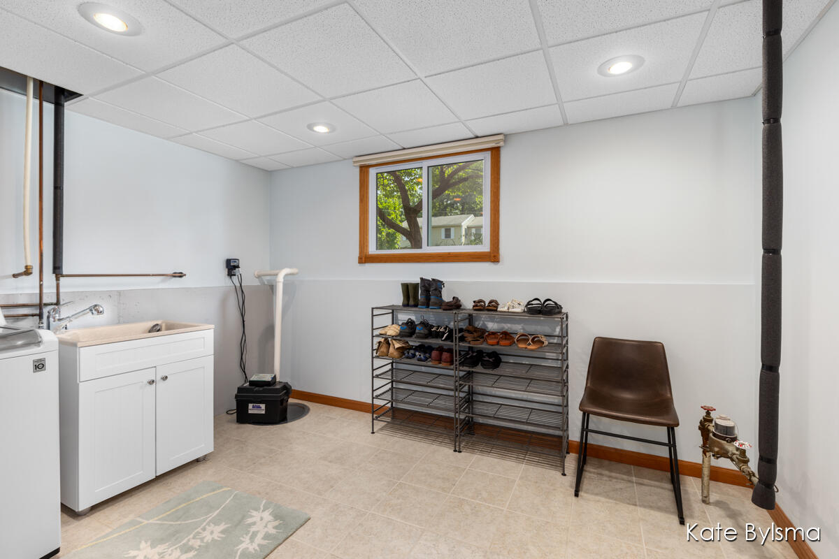 1765 Whitfield Road Southeast Grand Rapids, MI 49506 - Photo 28 of 41 1765 Whitfield Rd. SE