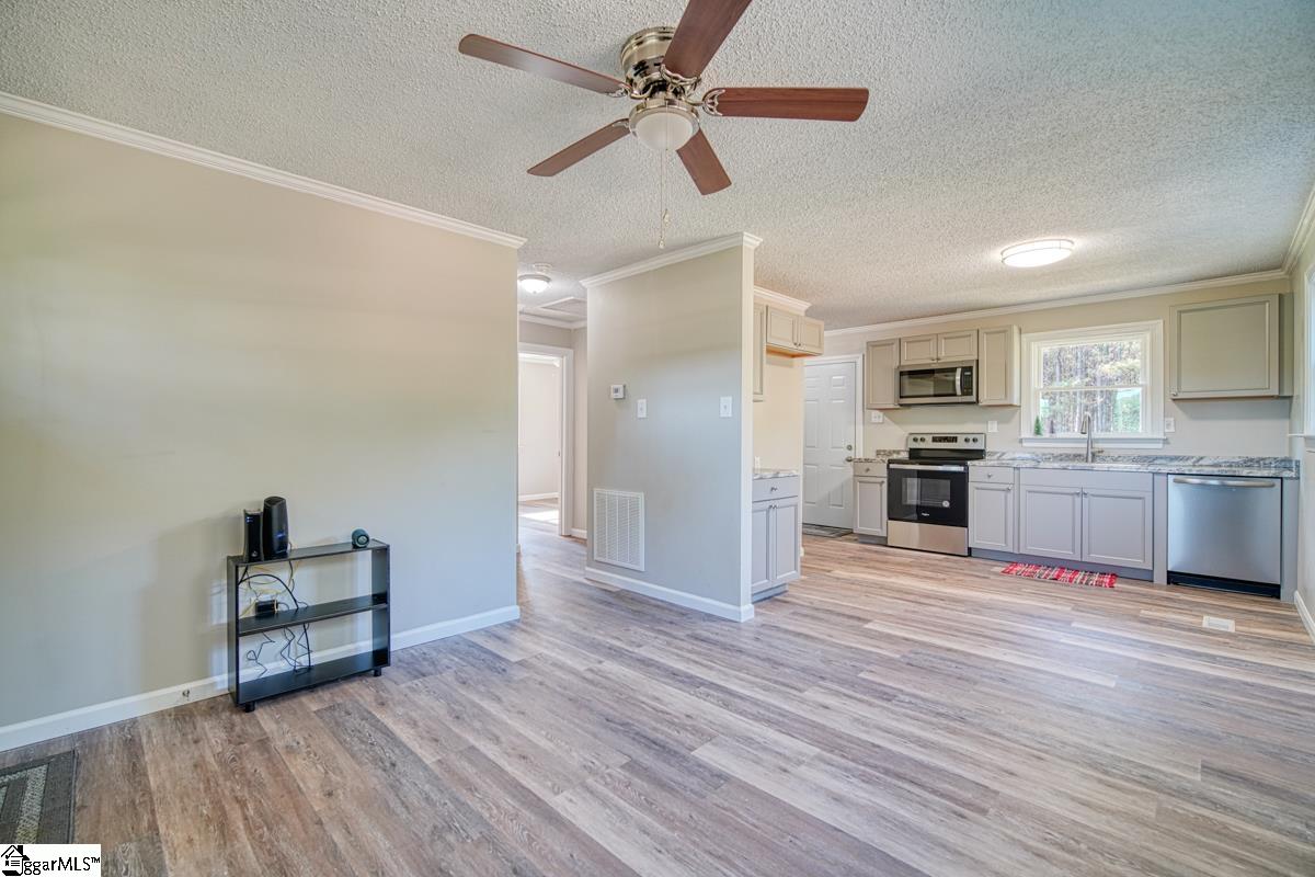 145 Blackstock Road Enoree, SC 29335 - Photo 5 of 23 Gallery Image 5