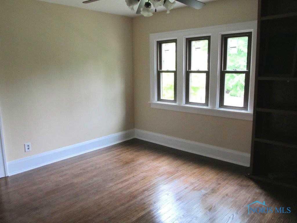4144 Carthage Road Toledo, OH 43612 - Photo 7 of 11 Gallery Image 7