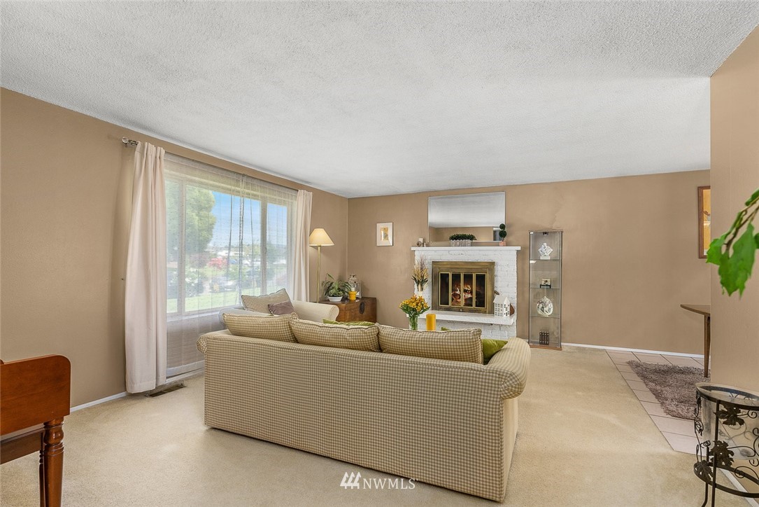 12709 Southeast 167th Place Renton, WA 98058 - Photo 2 of 30 Gallery Image 2