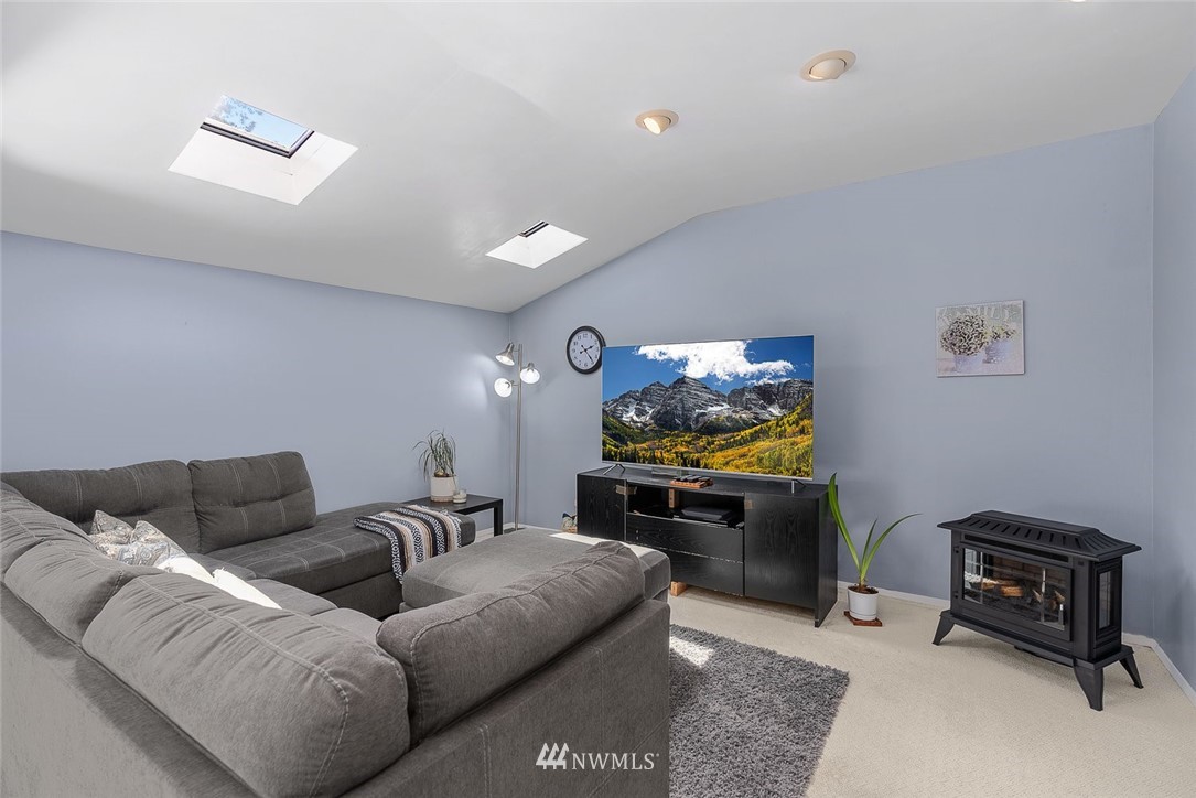 12709 Southeast 167th Place Renton, WA 98058 - Photo 17 of 30 Gallery Image 17