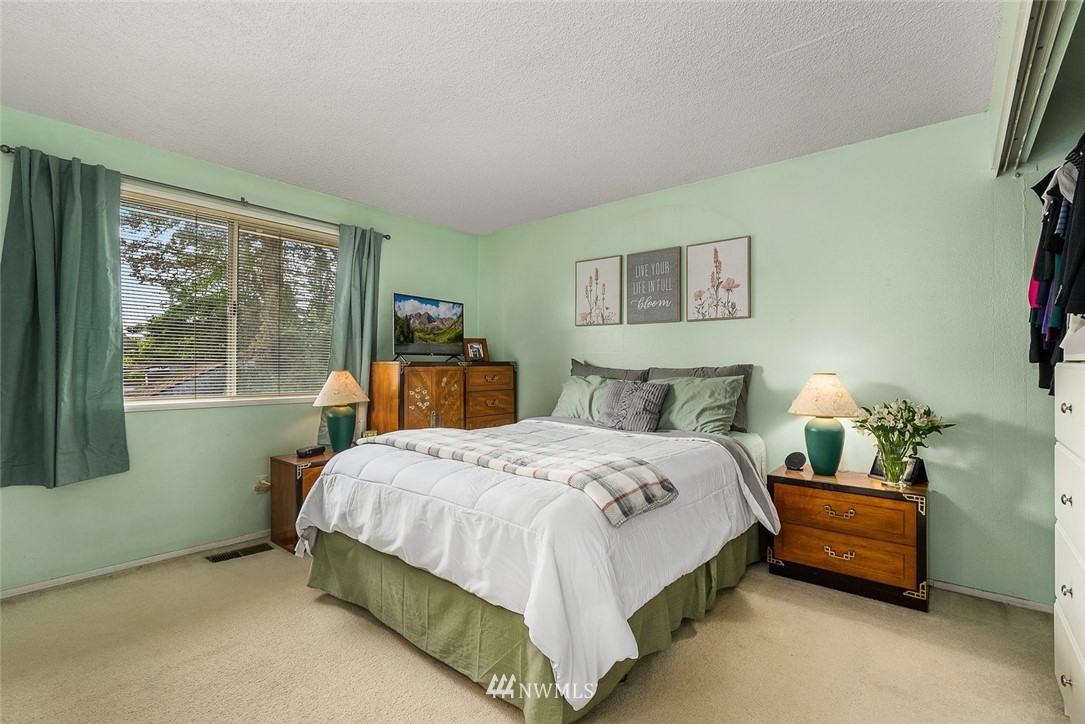 12709 Southeast 167th Place Renton, WA 98058 - Photo 9 of 30 Gallery Image 9