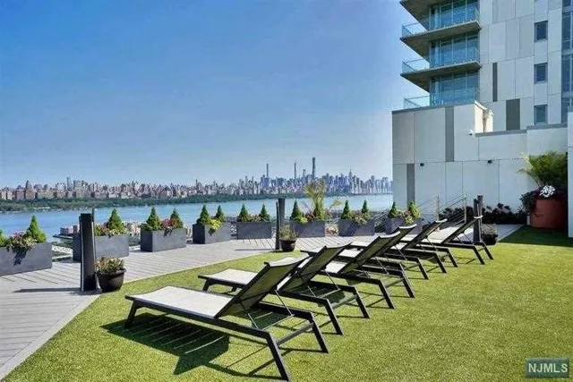 $3,500 | 320 Adolphus Avenue, Unit 117, Cliffside Park, NJ 07010