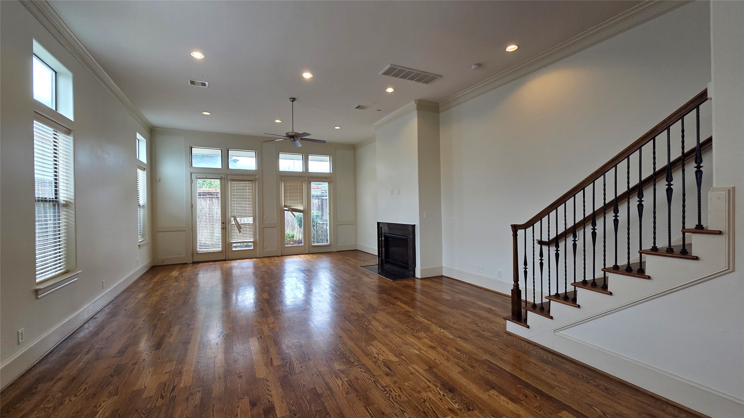 5321 Inker Street Houston, TX 77007 - Photo 5 of 20