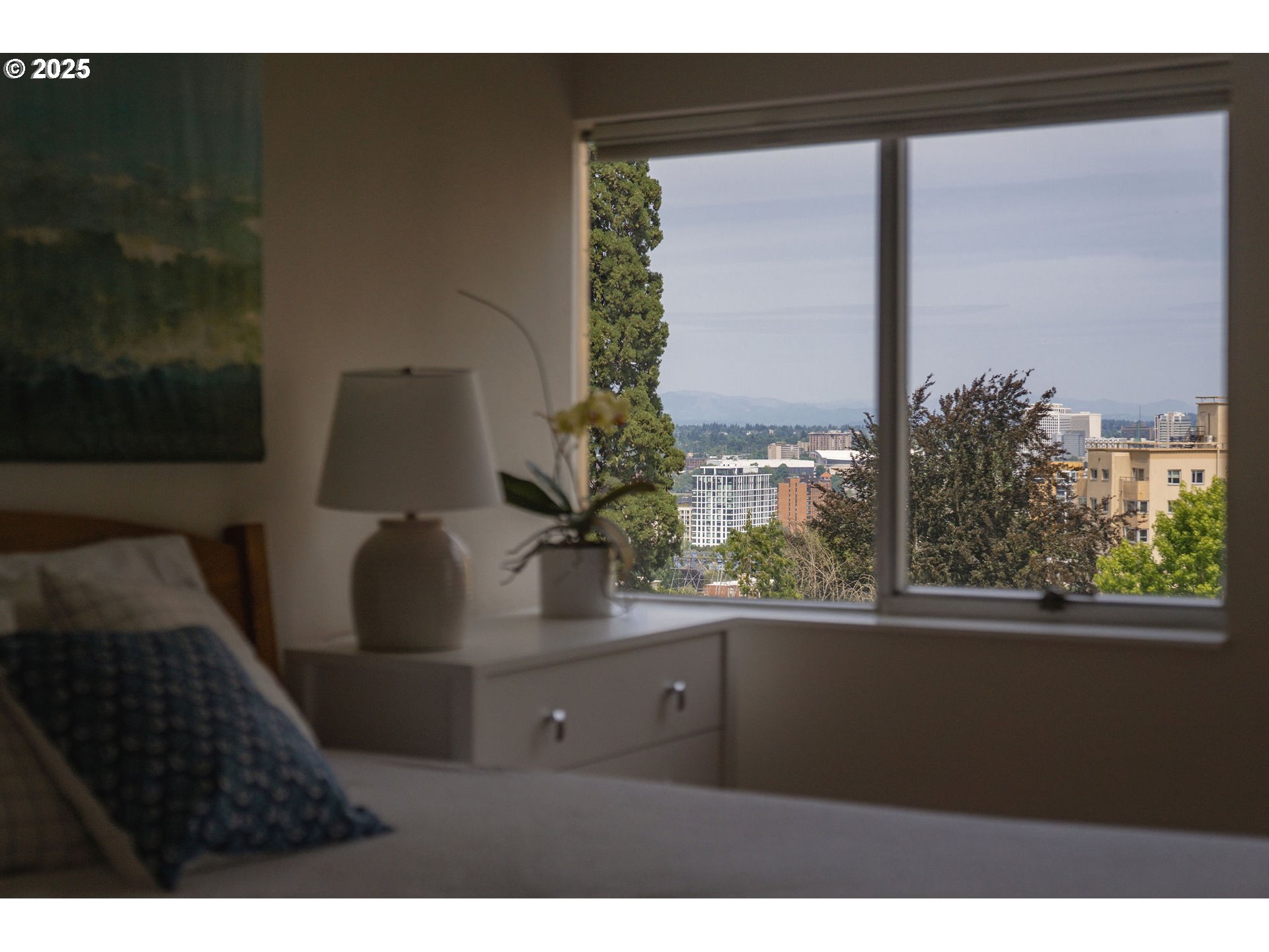 2323 Southwest Park Place, Unit 502 Portland, OR 97205 - Photo 26 of 48 Bedroom, Primary