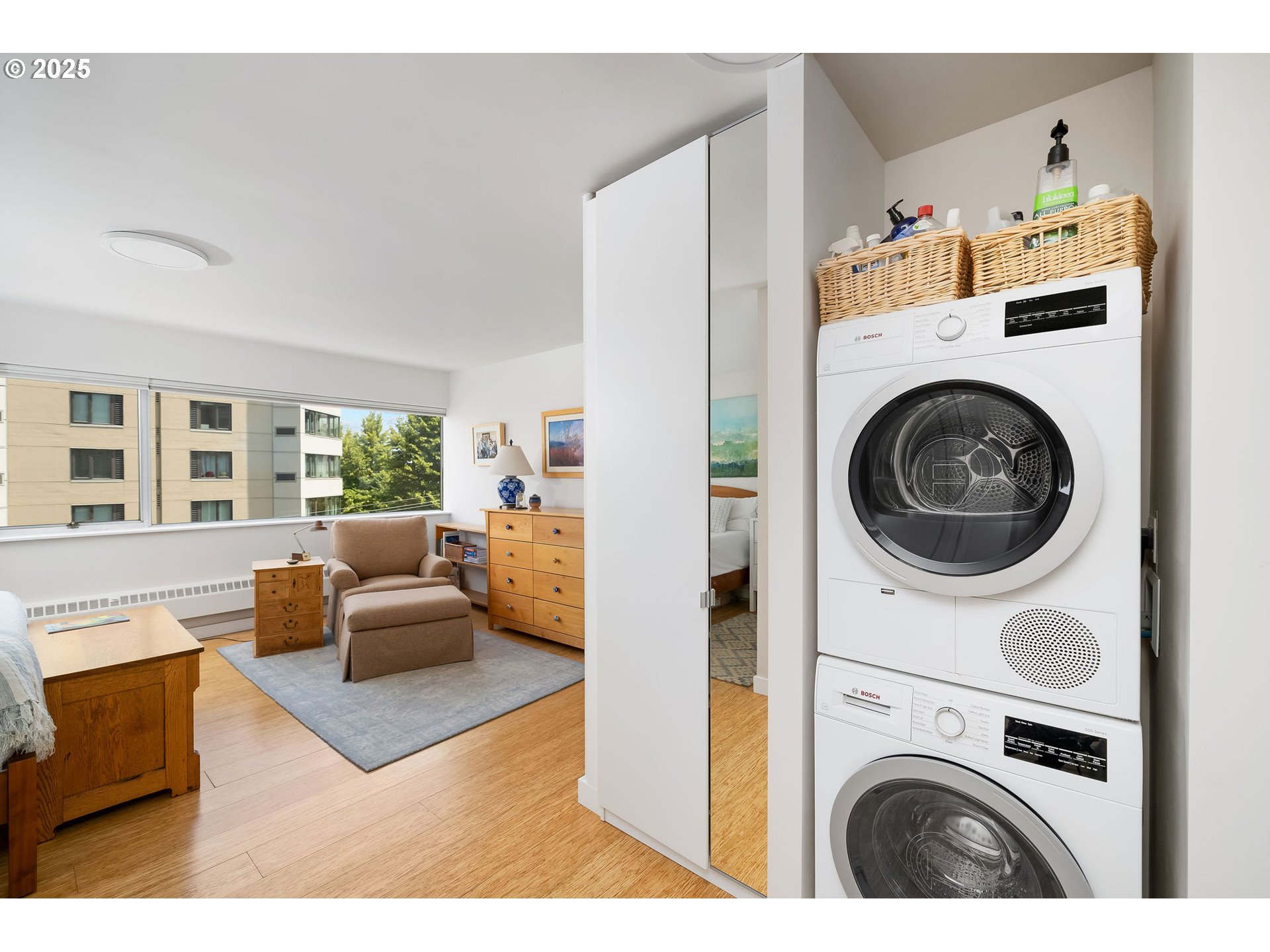 2323 Southwest Park Place, Unit 502 Portland, OR 97205 - Photo 28 of 48 Laundry