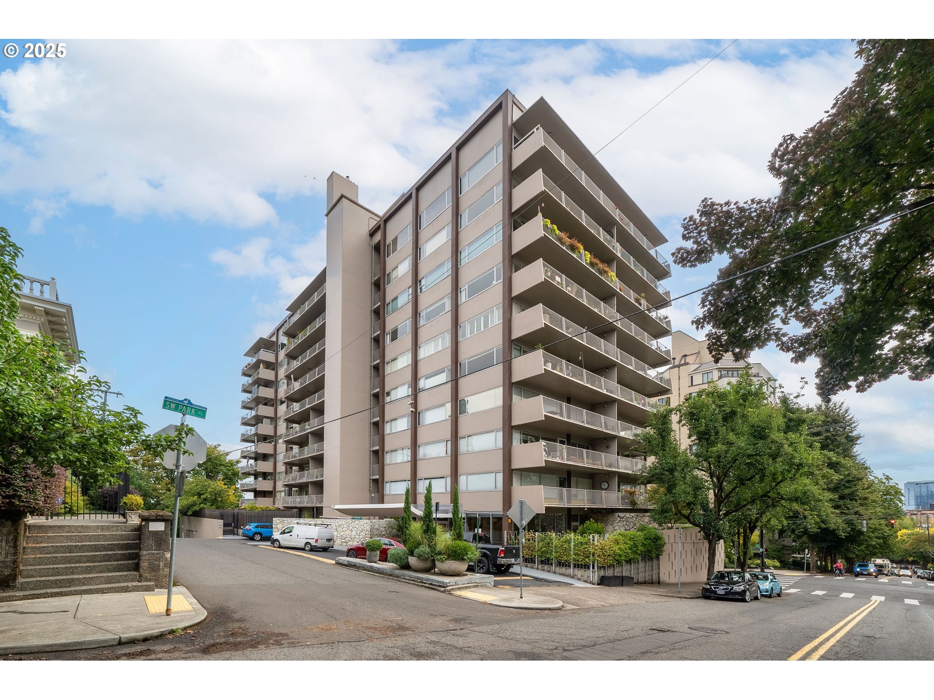 2323 Southwest Park Place, Unit 502 Portland, OR 97205 - Photo 38 of 48