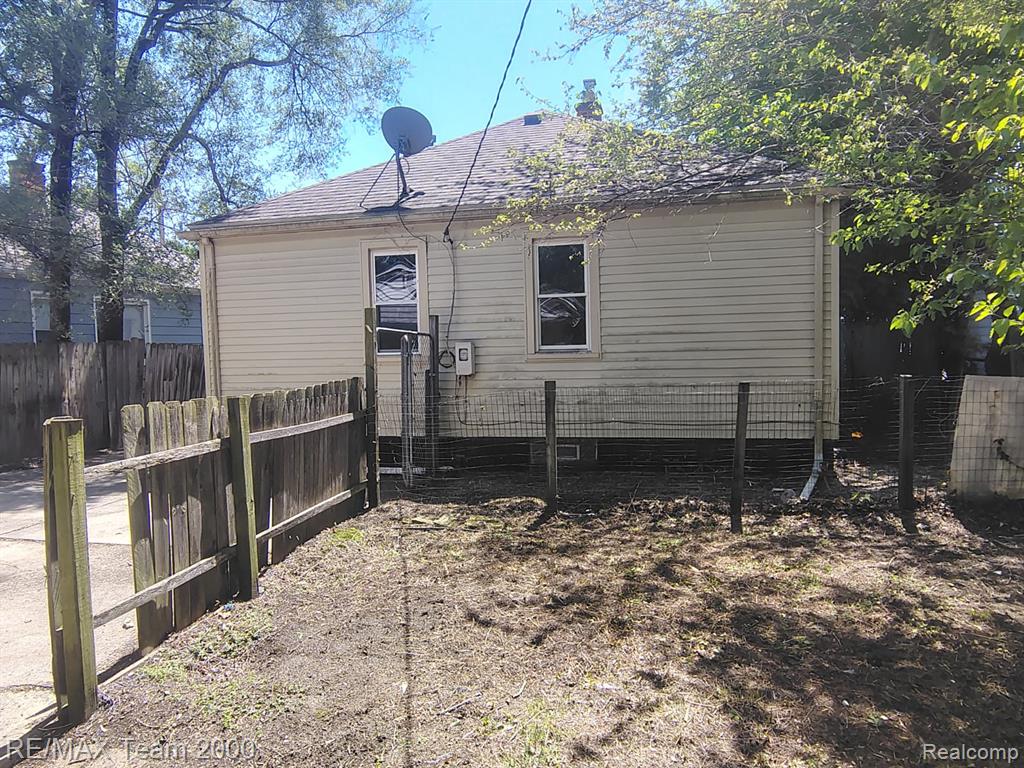 24806 Frisbee Street Detroit, MI 48219 - Photo 33 of 34