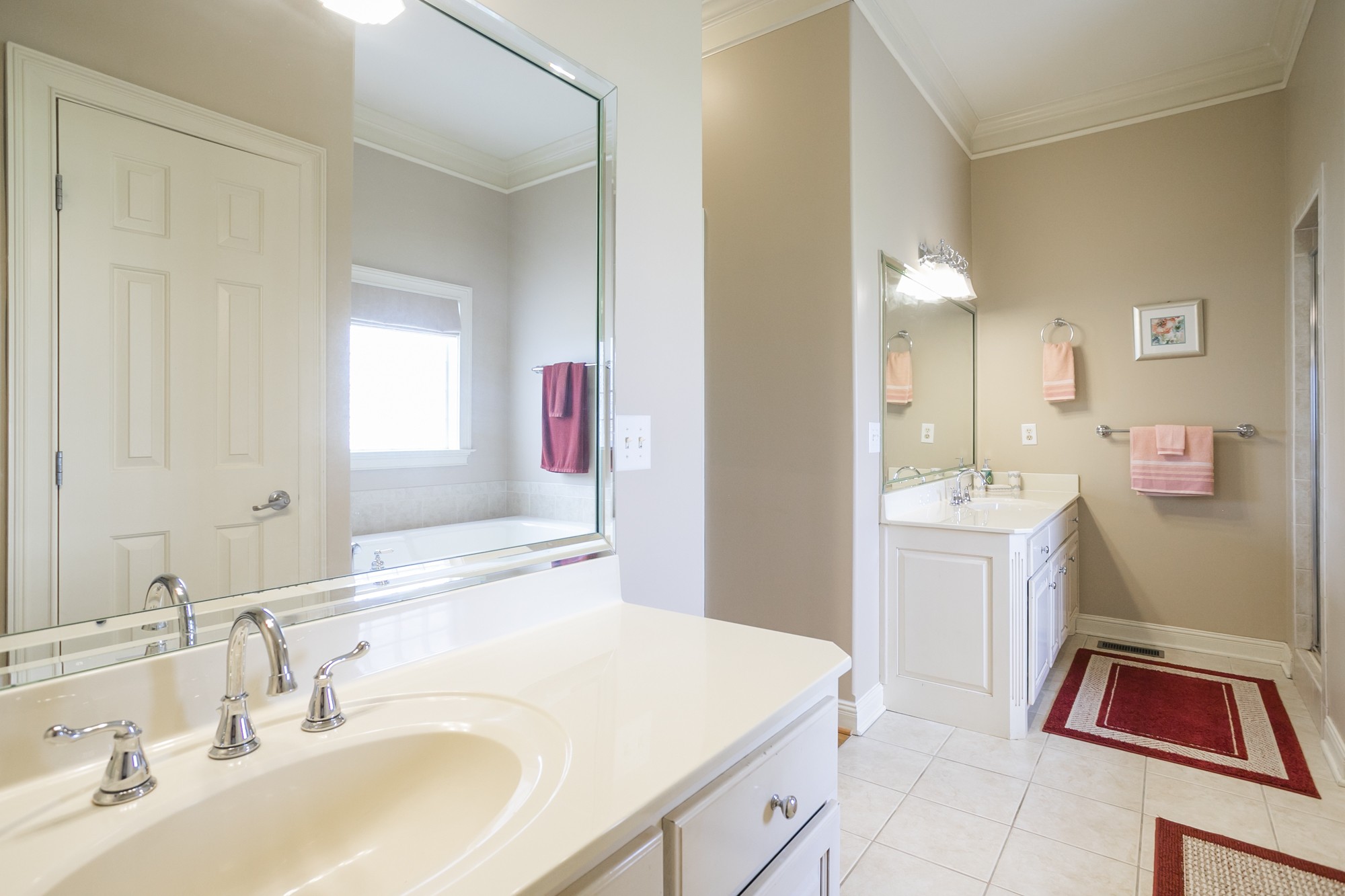 184 Rock Bridge Road Gallatin, TN 37066 - Photo 22 of 50 a bathroom with a sink and a mirror