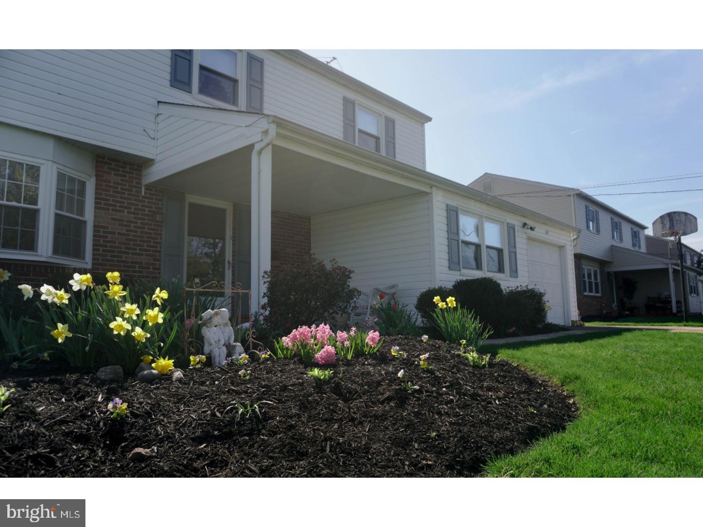 620 Ivyland Road Warminster, PA 18974 - Photo 2 of 18 Exterior Front
