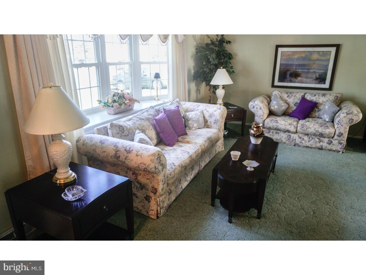 620 Ivyland Road Warminster, PA 18974 - Photo 4 of 18 Living Room