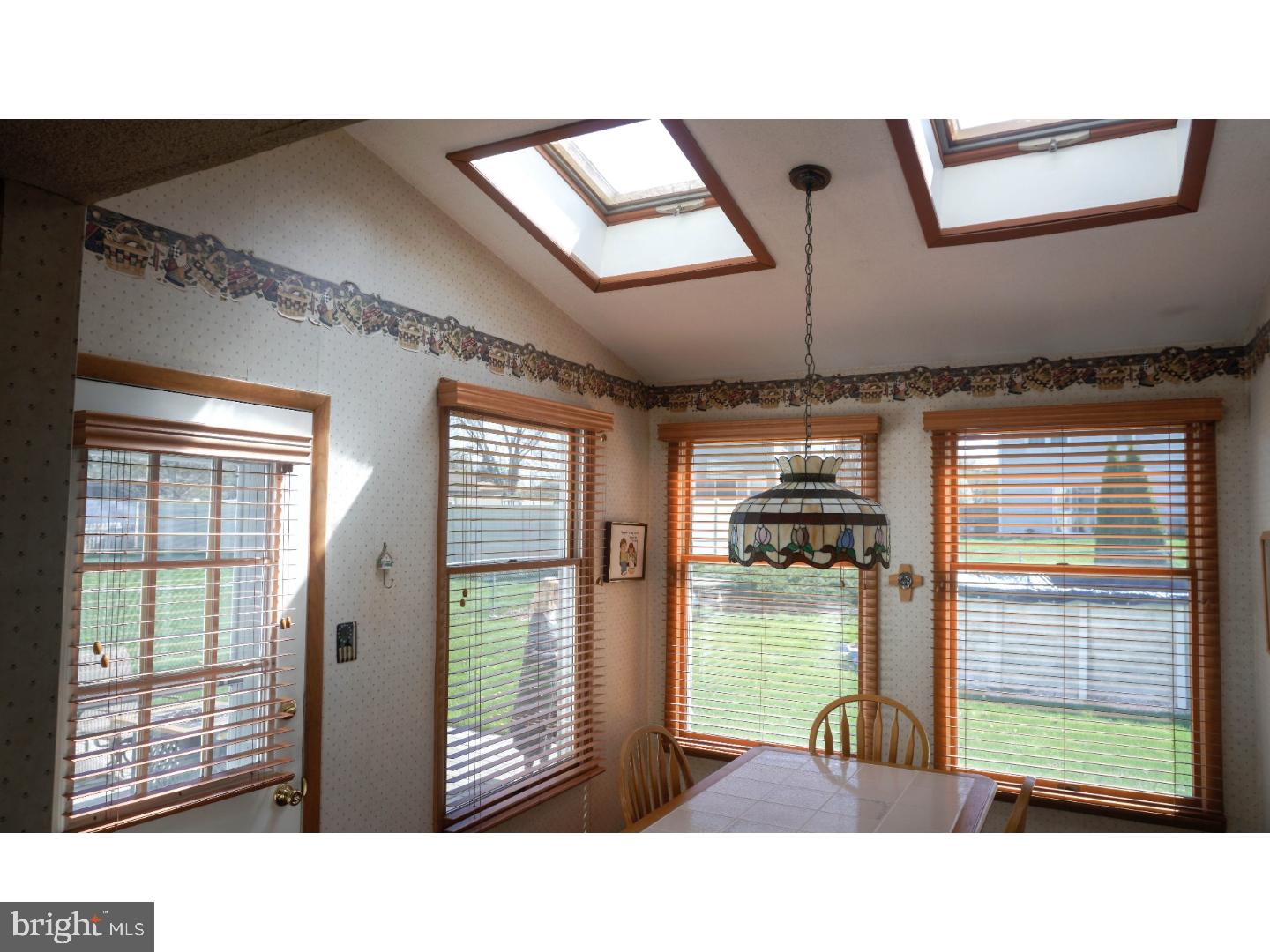 620 Ivyland Road Warminster, PA 18974 - Photo 9 of 18 Breakfast Room