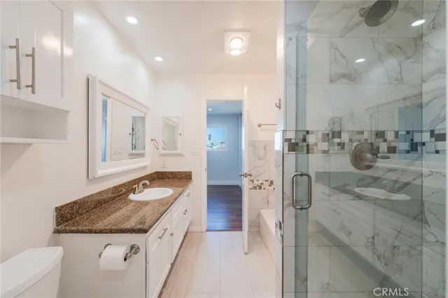 $2,800 | 730 Esplanade, Unit 401, Redondo Beach, CA 90277