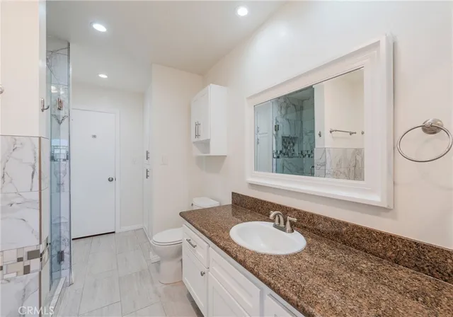 $2,800 | 730 Esplanade, Unit 401, Redondo Beach, CA 90277