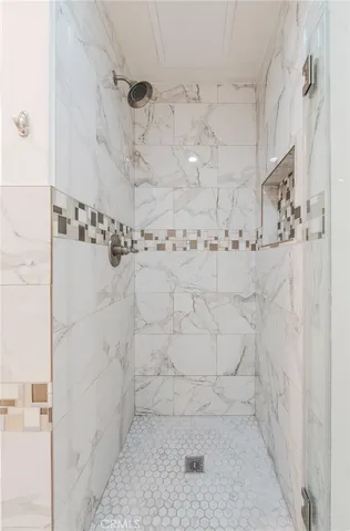 $2,800 | 730 Esplanade, Unit 401, Redondo Beach, CA 90277