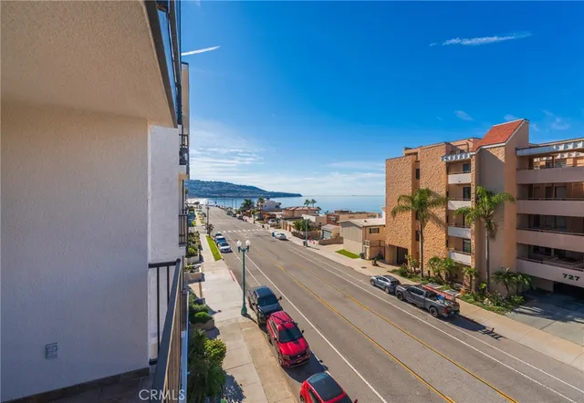 $2,800 | 730 Esplanade, Unit 401, Redondo Beach, CA 90277
