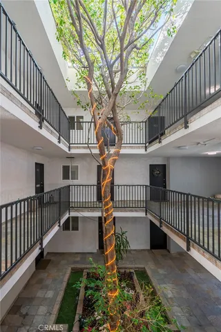 $2,800 | 730 Esplanade, Unit 401, Redondo Beach, CA 90277