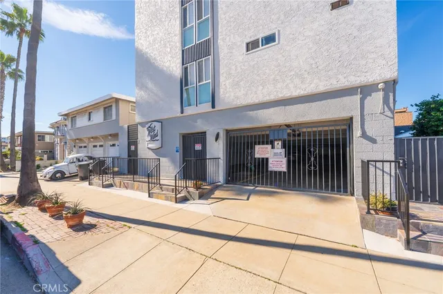 $2,800 | 730 Esplanade, Unit 401, Redondo Beach, CA 90277