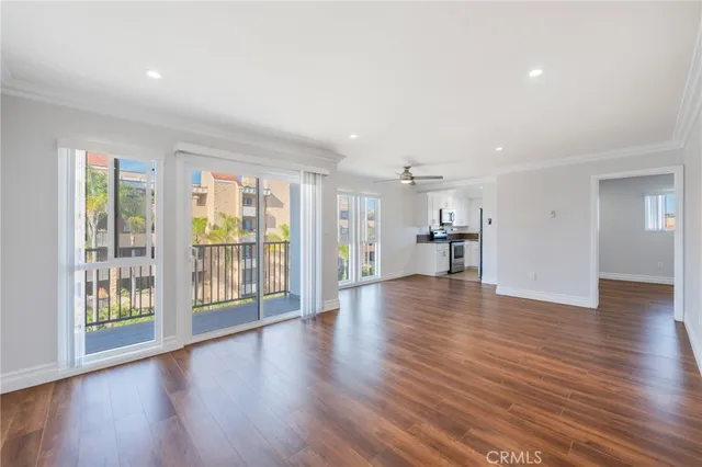 $2,800 | 730 Esplanade, Unit 401, Redondo Beach, CA 90277