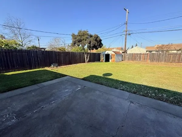 $390,000 | 5171 37th Avenue, Sacramento, CA 95824