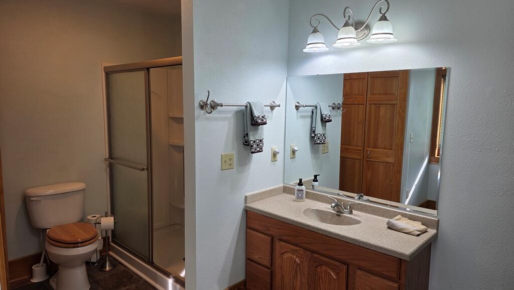 775 Westview Street Cleveland, WI 53015 - Photo 15 of 38 Main Floor Bathroom _ Laundry