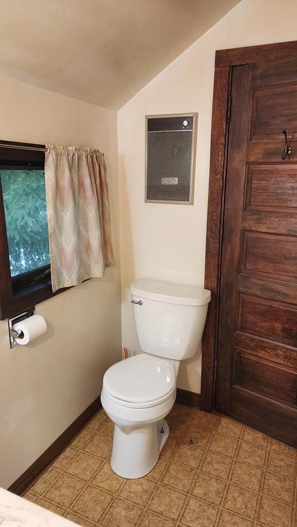 775 Westview Street Cleveland, WI 53015 - Photo 21 of 38 Bathroom Upper