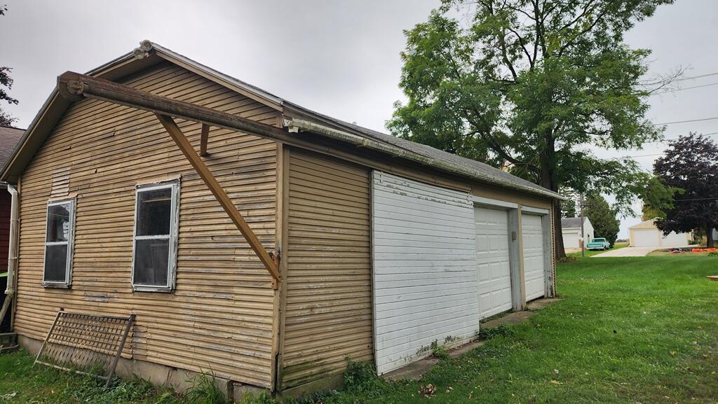 775 Westview Street Cleveland, WI 53015 - Photo 26 of 38 Garage