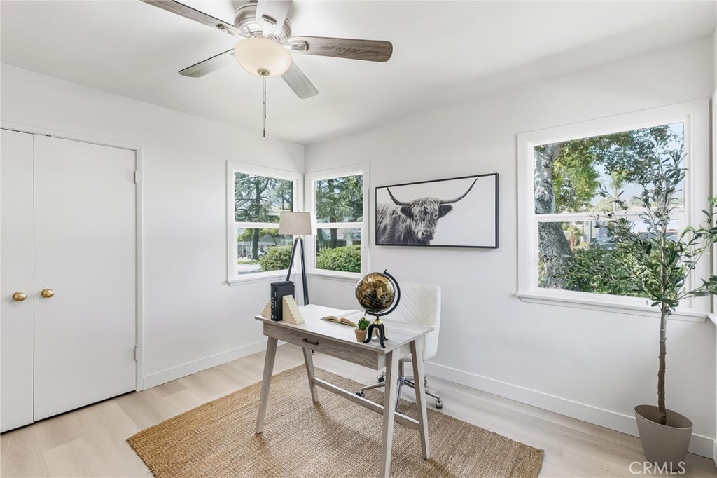 3328 North Verdugo Road Glendale, CA 91208 - Photo 25 of 42 a living room with furniture and a window