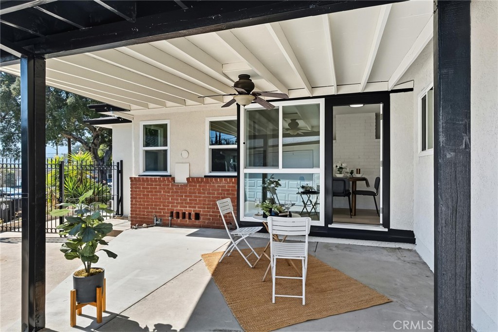3328 North Verdugo Road Glendale, CA 91208 - Photo 35 of 42 a patio with table and chairs and potted plants