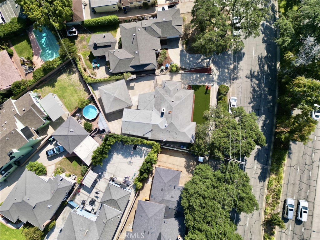 3328 North Verdugo Road Glendale, CA 91208 - Photo 42 of 42 an aerial view of multiple houses with outdoor space