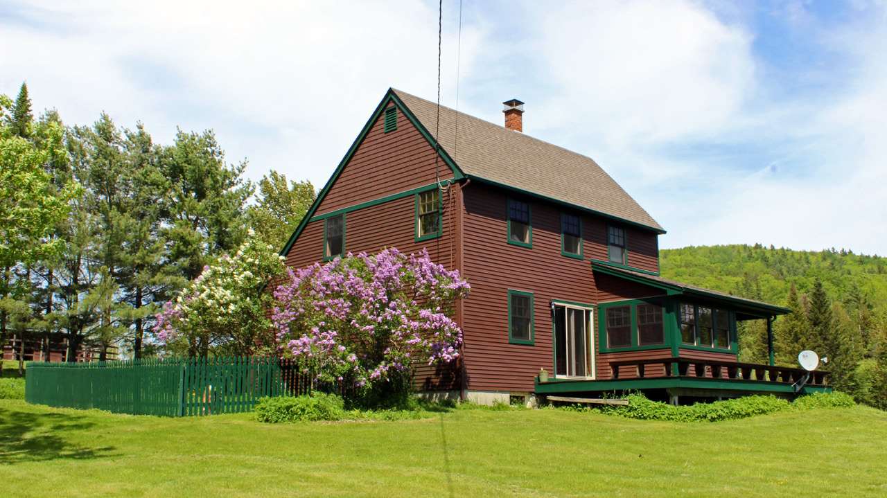 3669 East Hill Road Plainfield, VT 05667 - Photo 1 of 40