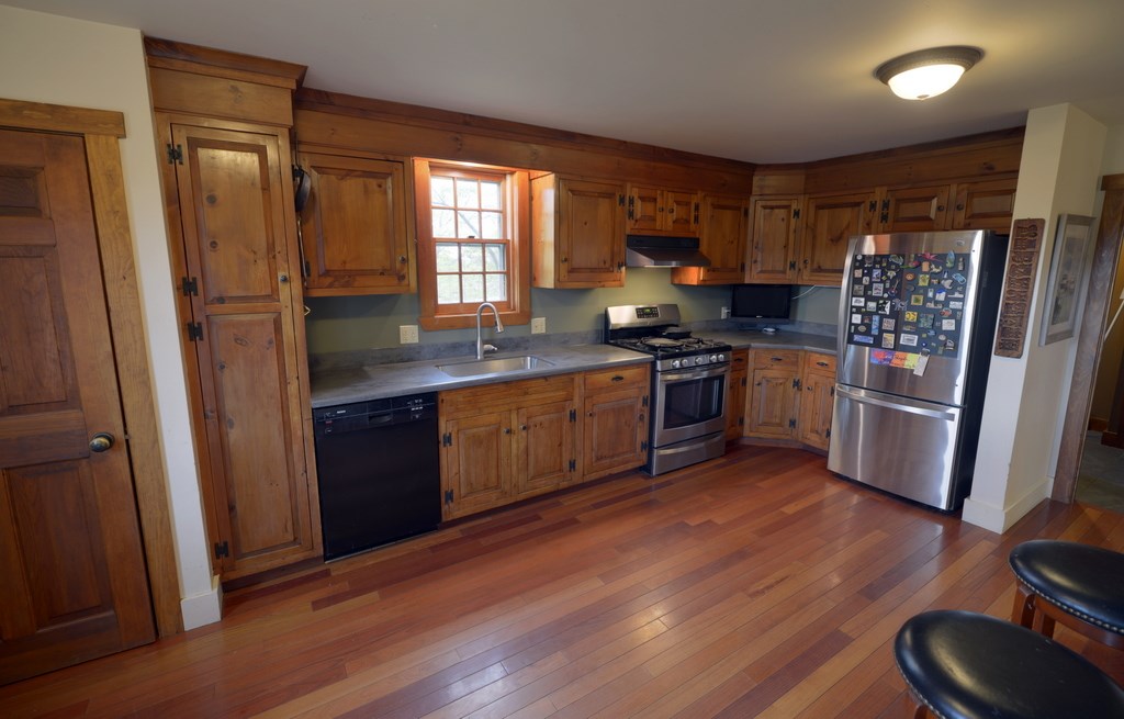 3669 East Hill Road Plainfield, VT 05667 - Photo 14 of 40