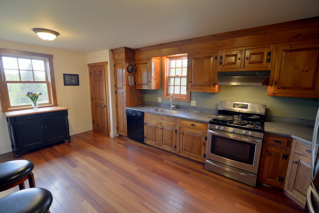 3669 East Hill Road Plainfield, VT 05667 - Photo 15 of 40