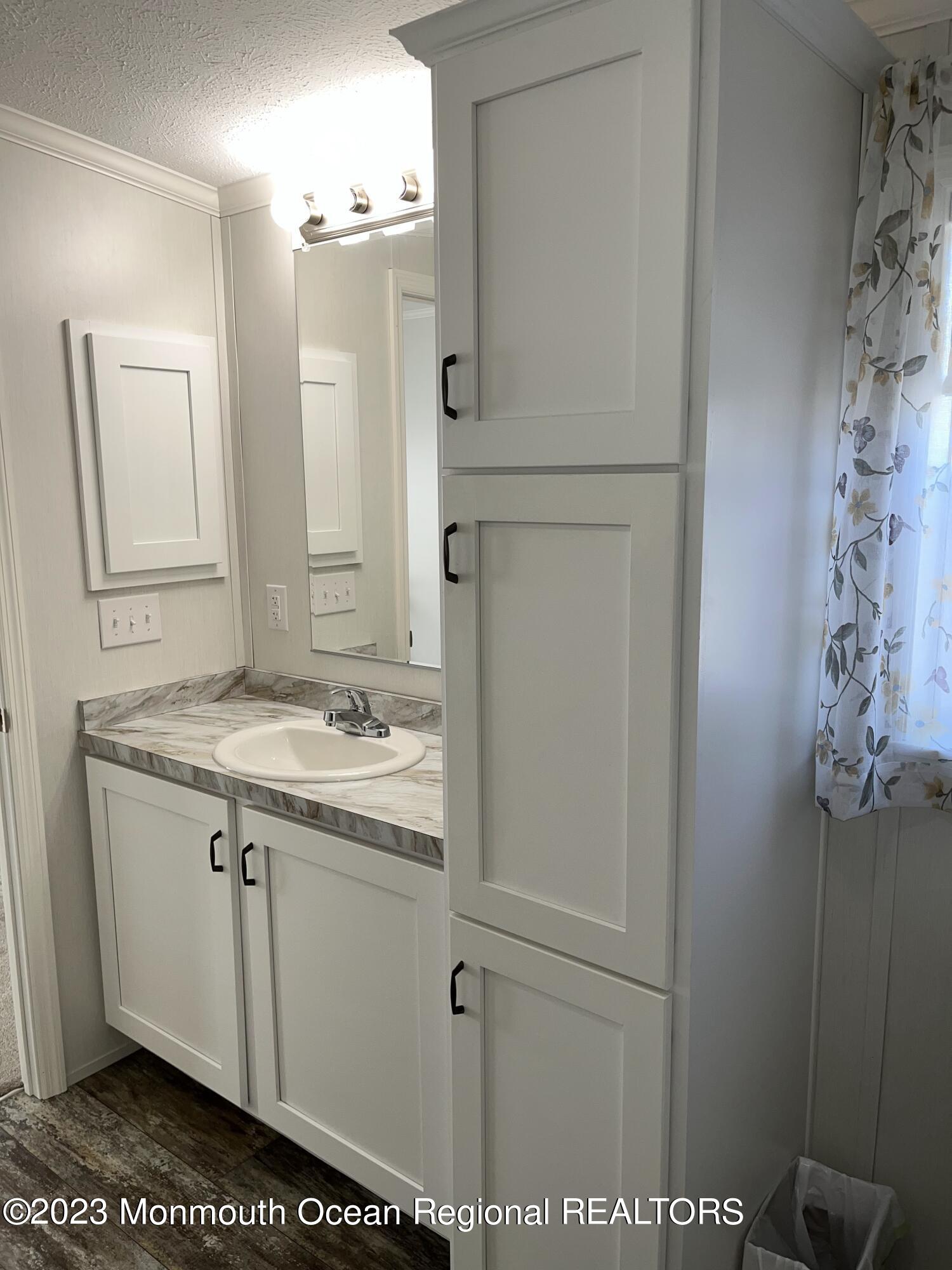 5 Easy Street Freehold, NJ 07728 - Photo 17 of 38 Primary Bath 1
