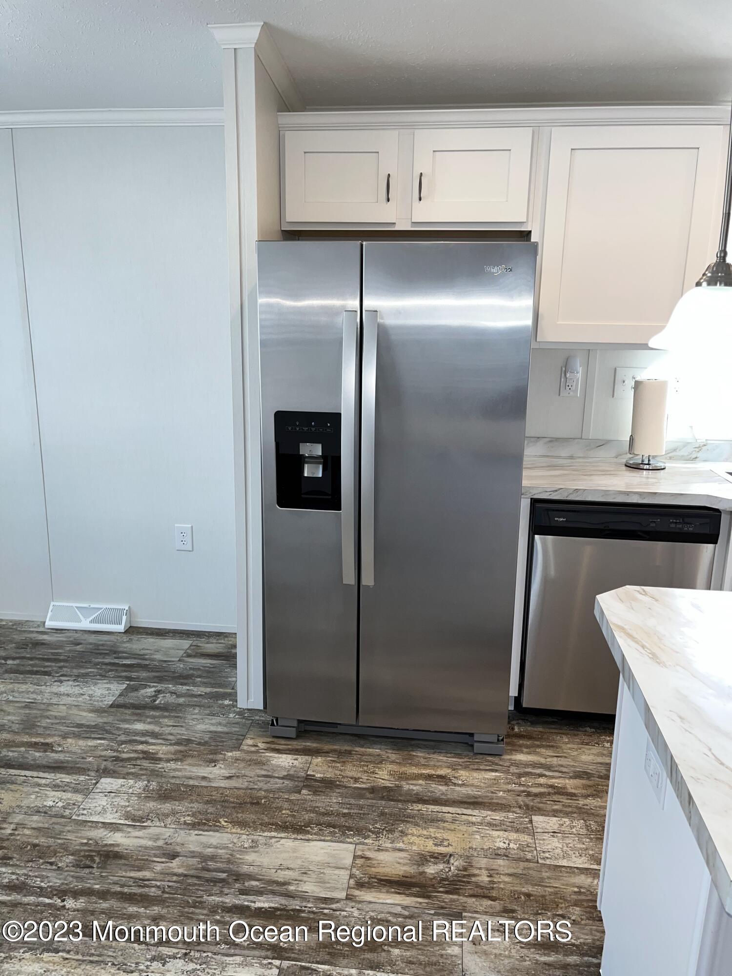5 Easy Street Freehold, NJ 07728 - Photo 7 of 38 Stainless Steel Fridg