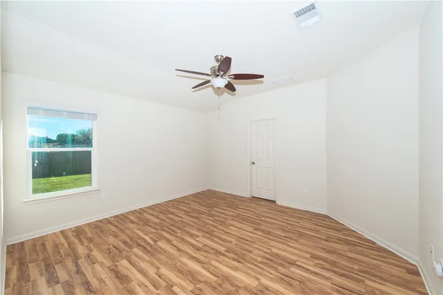 $1,795 | 322 Foxglove Drive, Hutto, TX 78634