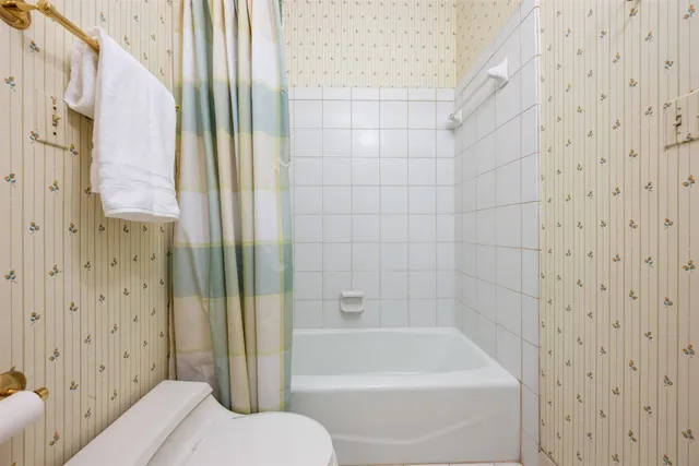 $1,175,000 | 52 Club Estates Parkway, The Hills, TX 78738