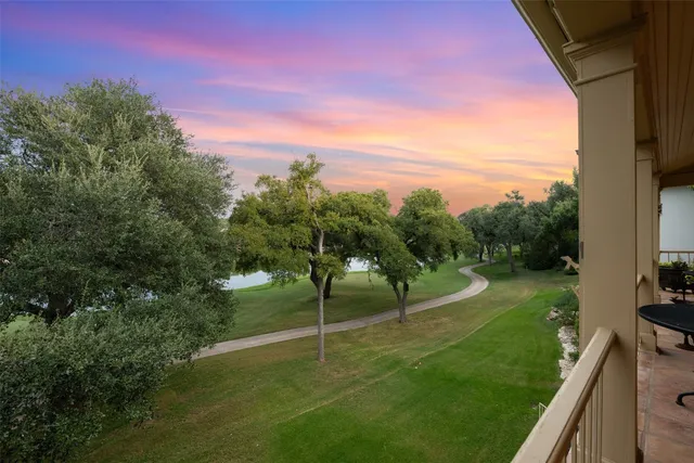 $1,175,000 | 52 Club Estates Parkway, The Hills, TX 78738