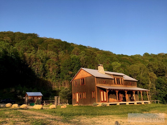2678 Dark Ridge Road Elk Park, NC 28622 - Photo 38 of 44