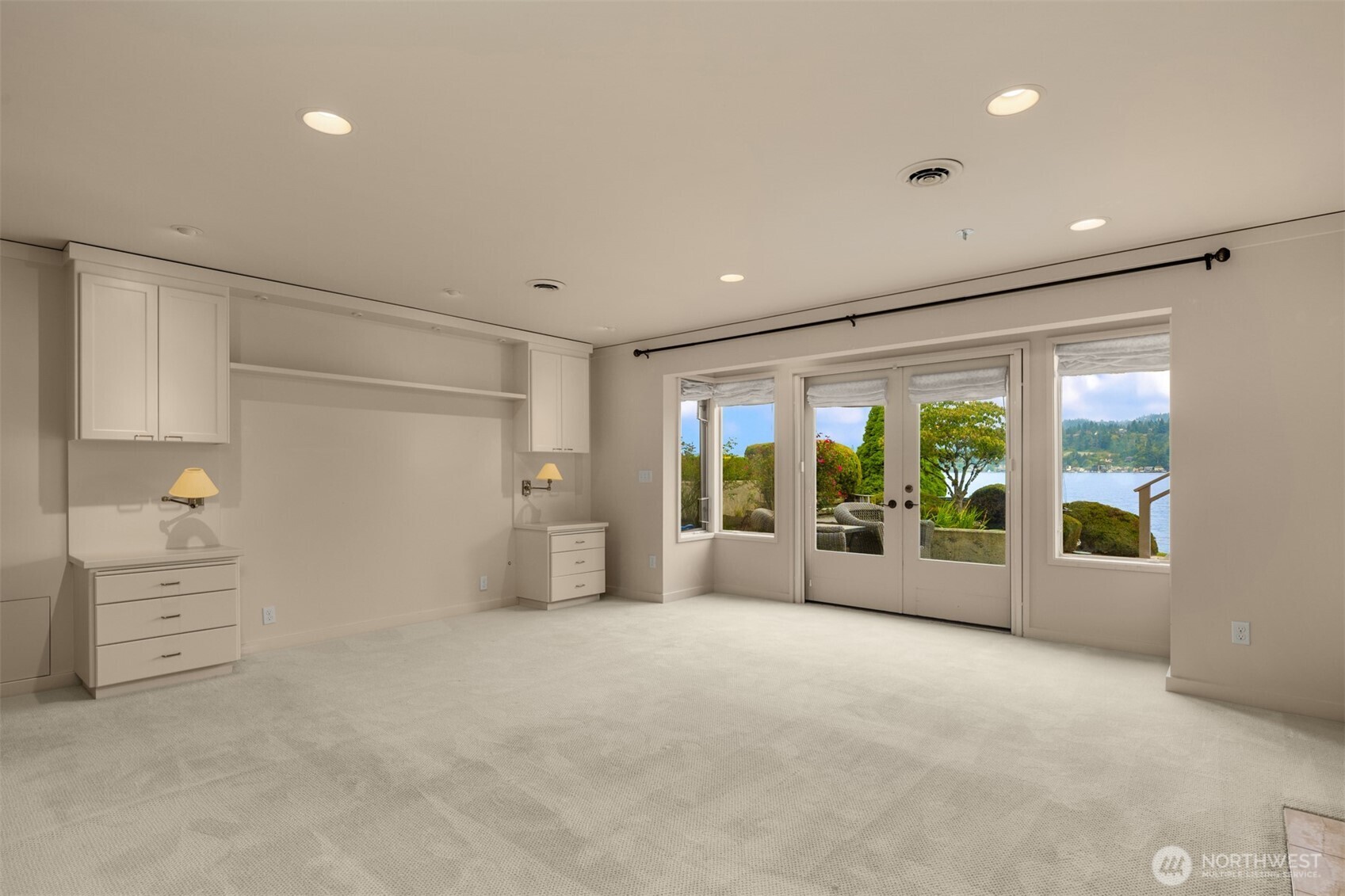 4802 East Mercer Way Mercer Island, WA 98040 - Photo 28 of 33