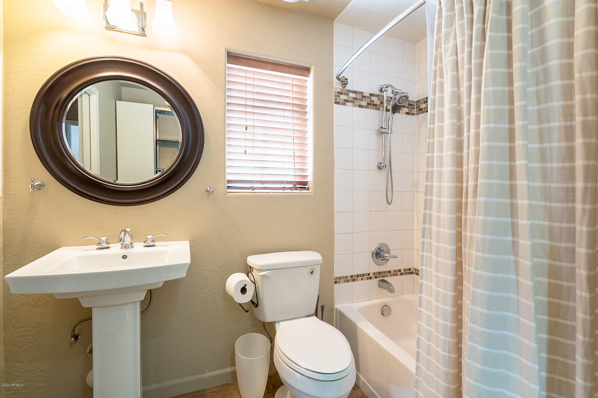 1624 East Beverly Road Phoenix, AZ 85042 - Photo 30 of 32 Bath 2