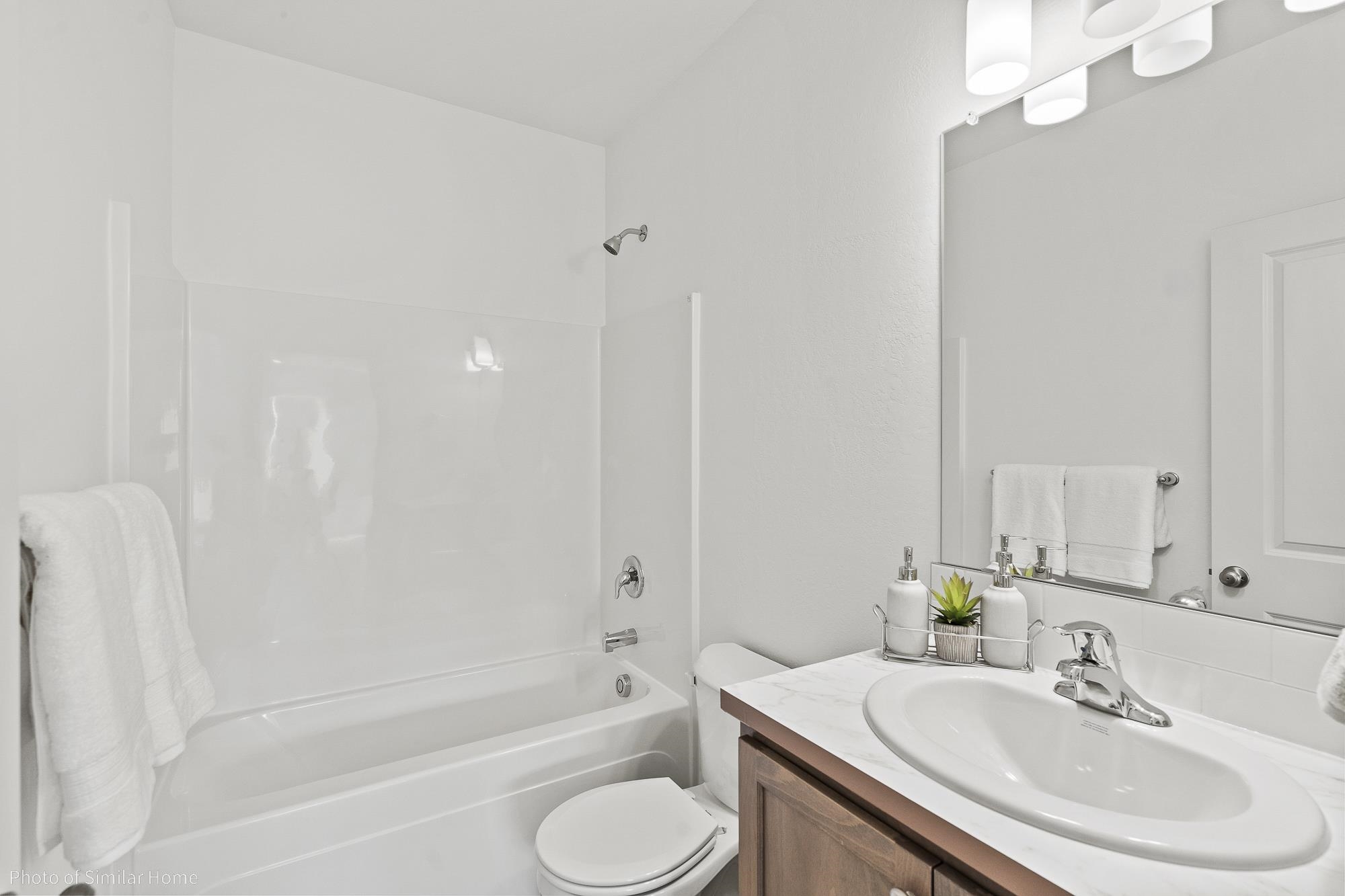 416 North Viewmont Road Greenacres, WA 99016 - Photo 2 of 18